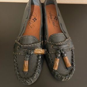 Patricia Nash Flats Sz 8
